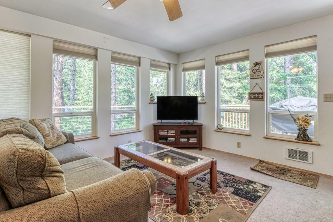 Towering Pines Cabin & Game Room 레번워스 외부 사진